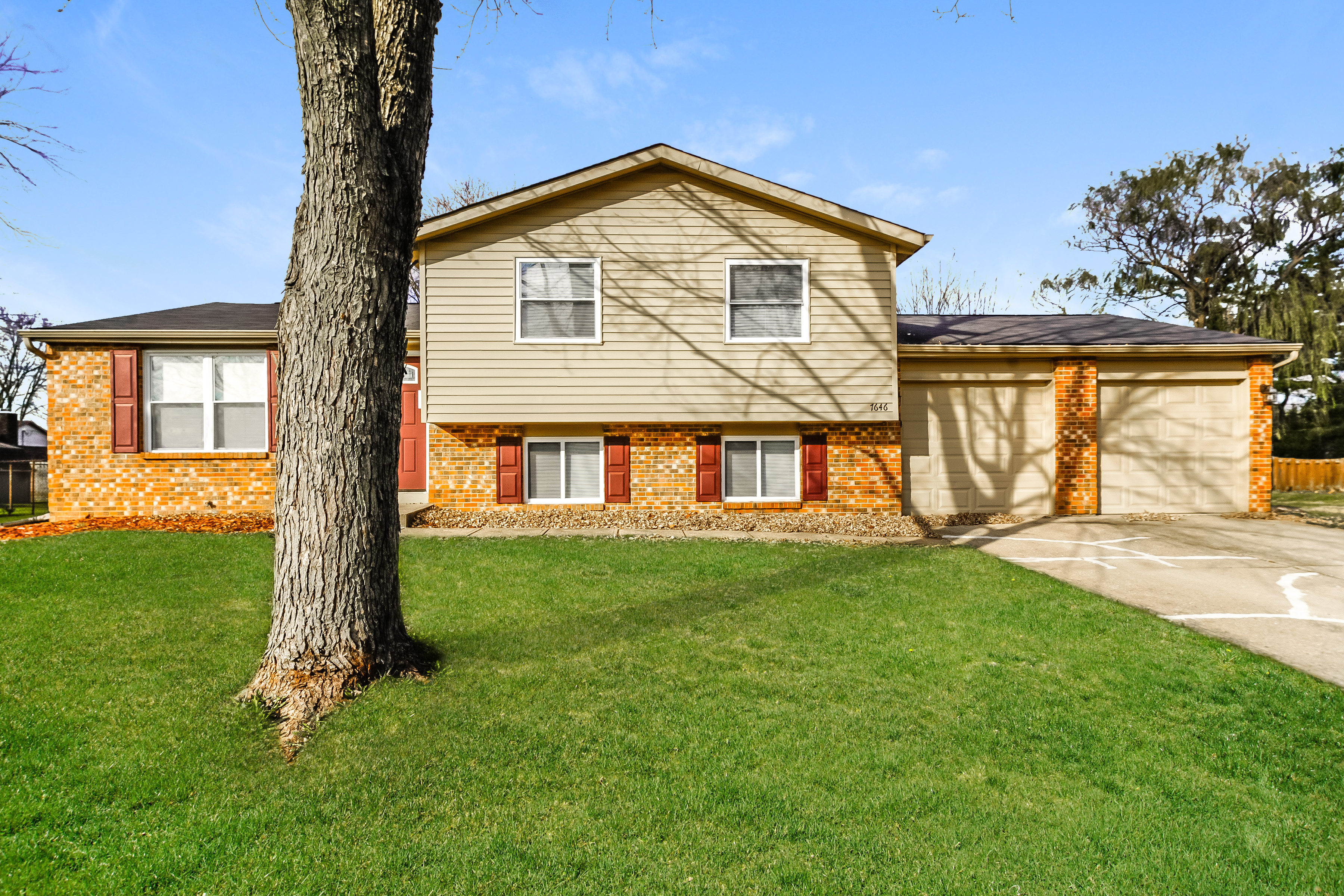 7646 Muirfield Ct Indianapolis, IN 46237